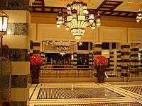 Lobby des Hotels Al Qasr