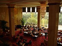 Hotel Shangri-La , Lobby